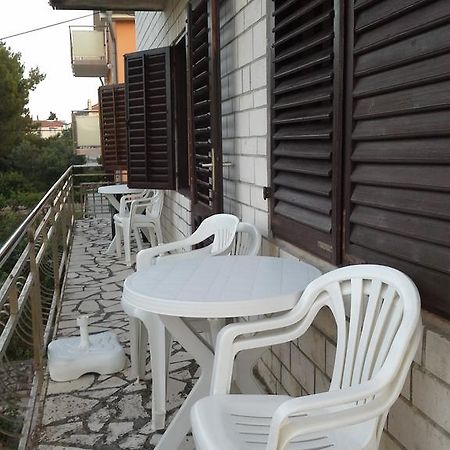 Berto Apartamento Nerezine Exterior foto