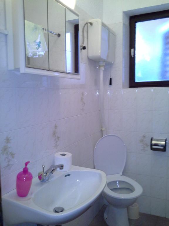 Berto Apartamento Nerezine Exterior foto