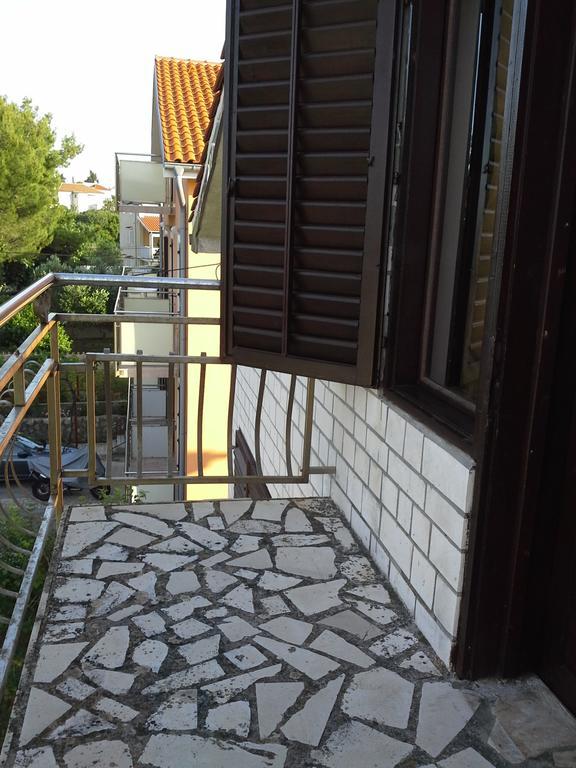 Berto Apartamento Nerezine Exterior foto