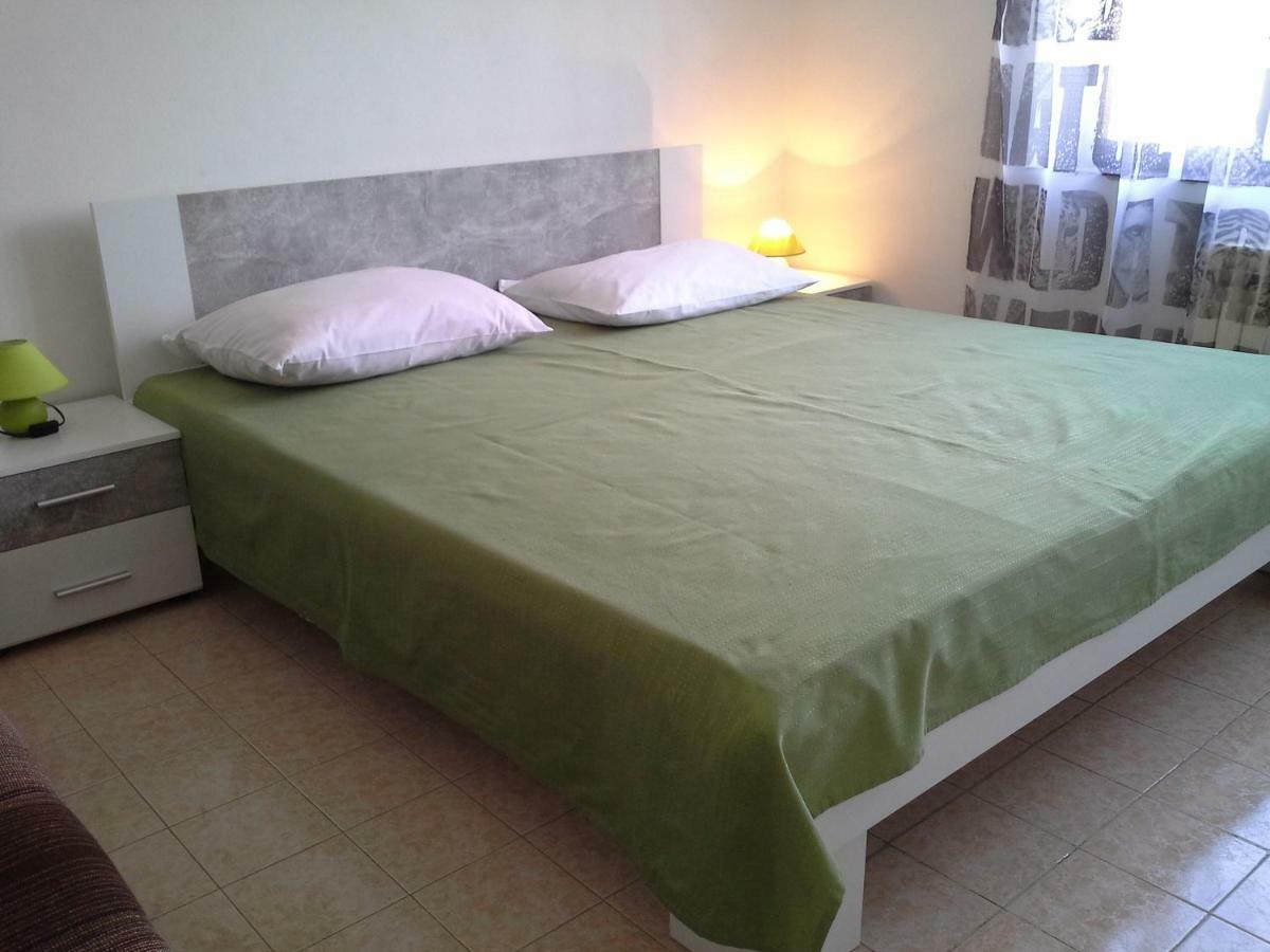 Berto Apartamento Nerezine Exterior foto